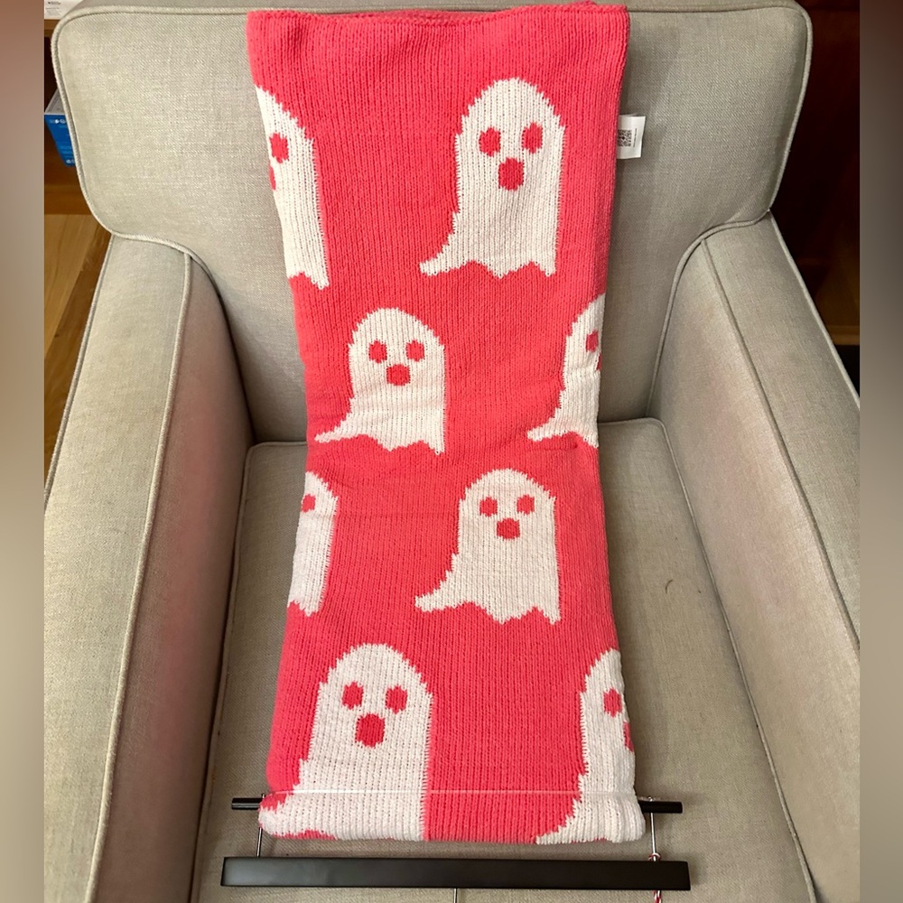 Cynthia Rowley - Oversized Pink Ghost Throw